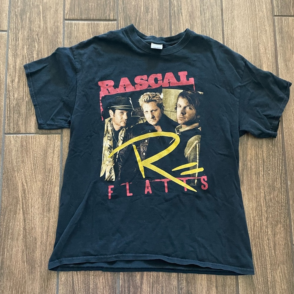 Vintage Y2K Rascal Flats Tour Concert Graphic T-Shirt Size Large